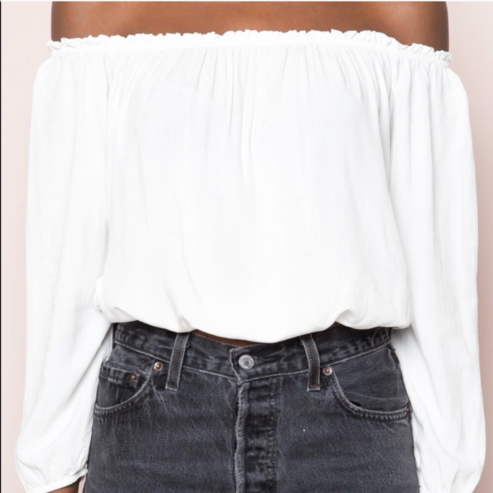 Brandy Melville off the shoulder top